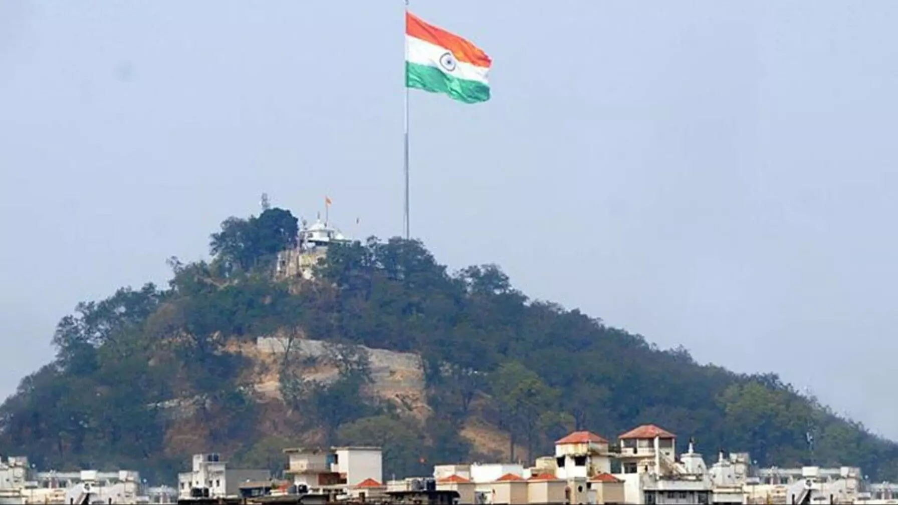 Pahadi mandir ranchi travel guide: देश का इकलौता मंदिर जहाँ हर 15 अगस्त पर फहरता है तिरंगा! जानिए पहाड़ी मंदिर रांची का 55,000 साल पुराना रहस्य Pahadi mandir ranchi travel guide: देश का इकलौता मंदिर जहाँ हर 15 अगस्त पर फहरता है तिरंगा! जानिए पहाड़ी मंदिर रांची का 55,000 साल पुराना रहस्य