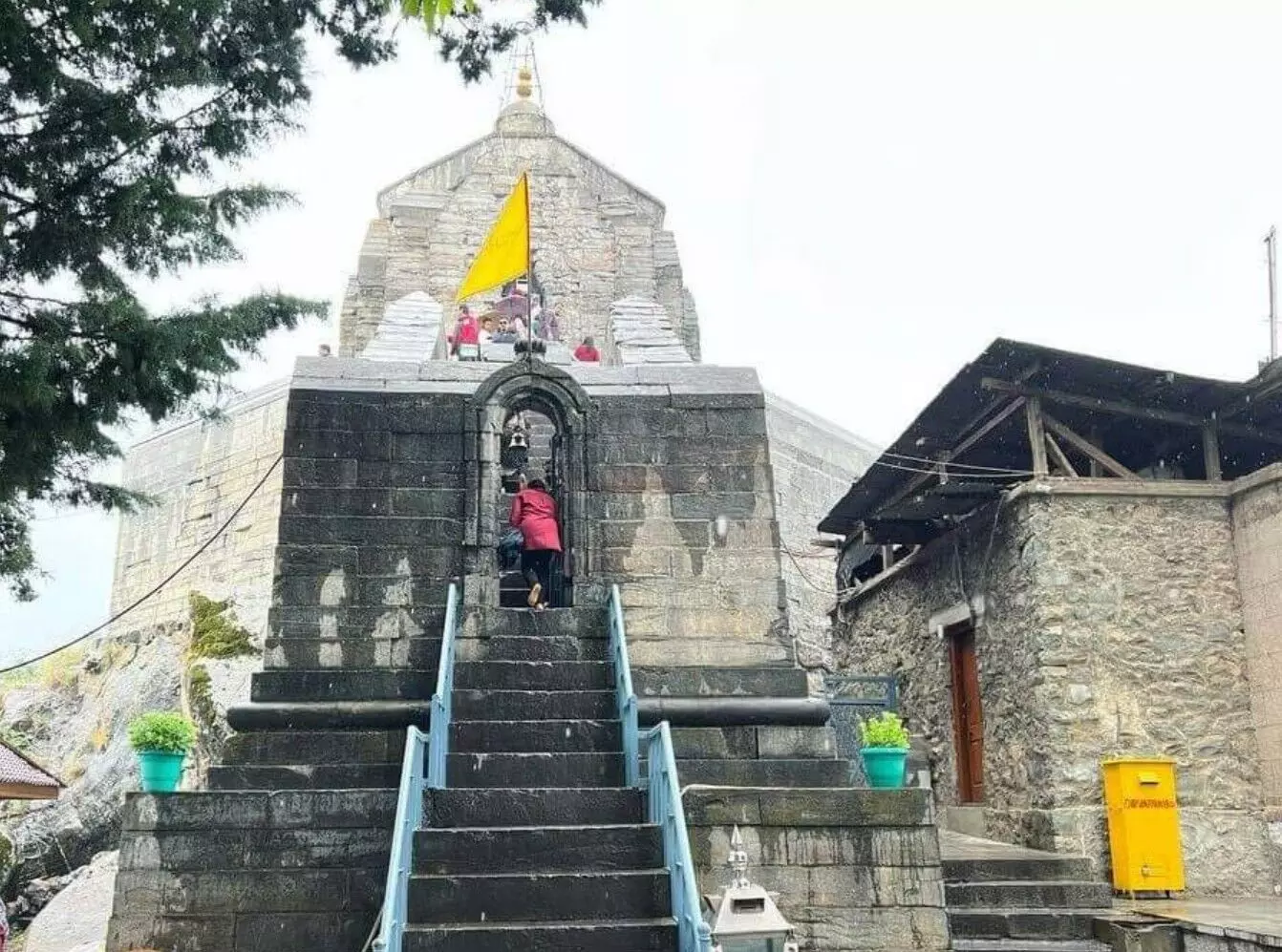 Shankaracharya Temple Srinagar: शंकराचार्य मंदिर: श्रीनगर की 1000 फीट ऊंचाई पर बसा वो शिव धाम, जहां दर्शन से बदल जाती है ज़िंदगी!